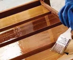 Como restaurar móveis: polido, folheado, de madeira