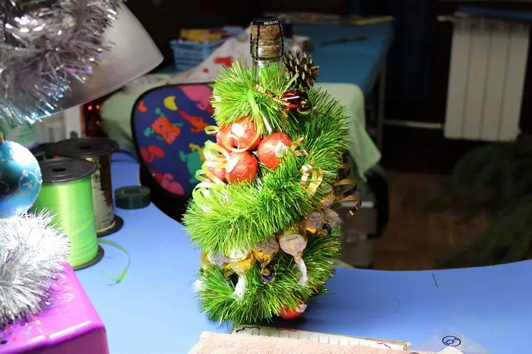 Z čoho a ako urobiť vianočný stromček pre nový rok (53 fotografií)