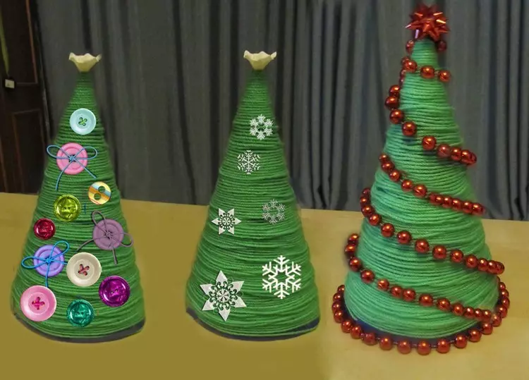 Yeni Yıl için neye ve nasıl Noel ağacı yapılır (53 fotoğraf)