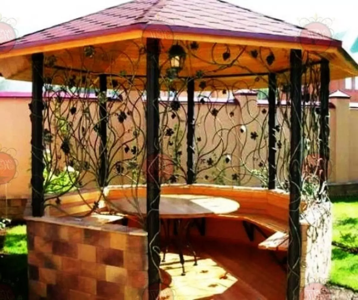 Gazons til at give med dine egne hænder: Et sted at slappe af under taget i haven (40 billeder)