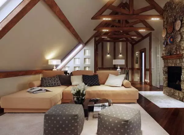 Tavanların iç kısmı bir dubleks ve kırık bir çatıdan - rüya tasarımınız!