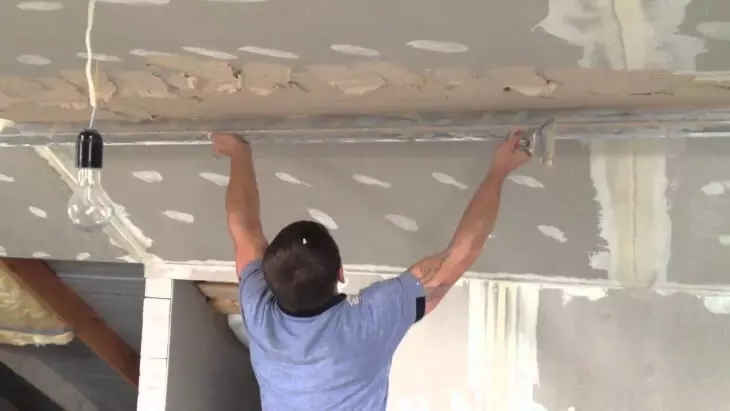 Comment plâtrer le plafond avec vos propres mains?