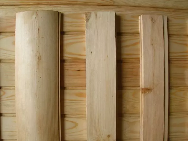 Cómo hacer un borrador de techo en vigas de madera con sus propias manos.