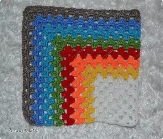 ავღანეთის Crochet Square სქემები, ფოტოები და ვიდეოები