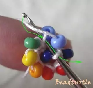 Schemaen vun Bead Harnesses: Einfach Master Classing tierkesch Bracelet mat Fotoen a Video