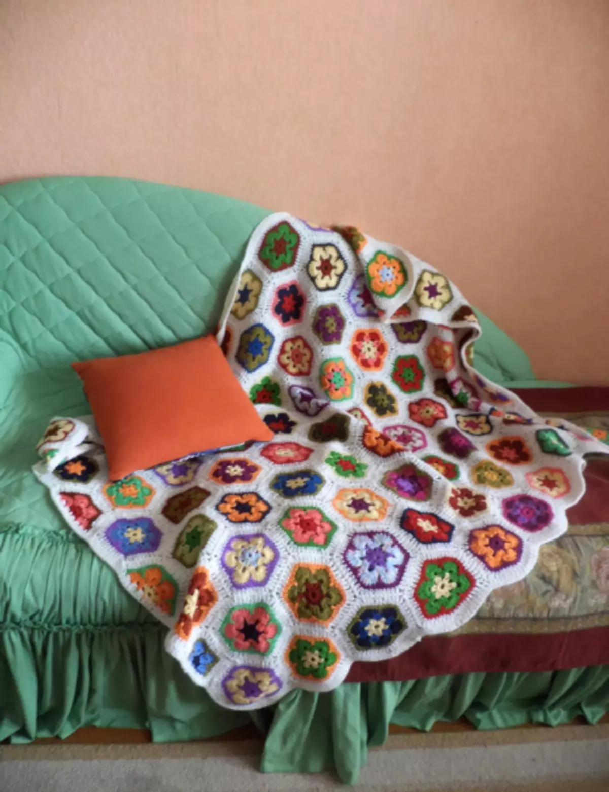 Afrikanesch Blummen crochet mat Schemaen: Slattpersonal an Toilette Teppech