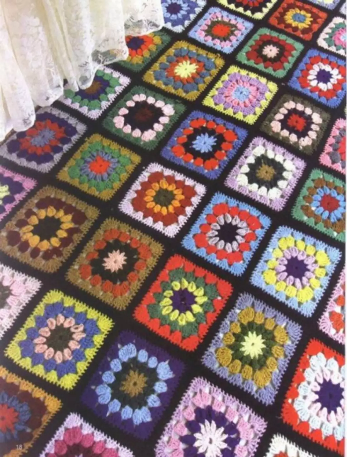 Crochet ya mraba ya Babushkin: Mipango ya Multicolored na picha na video