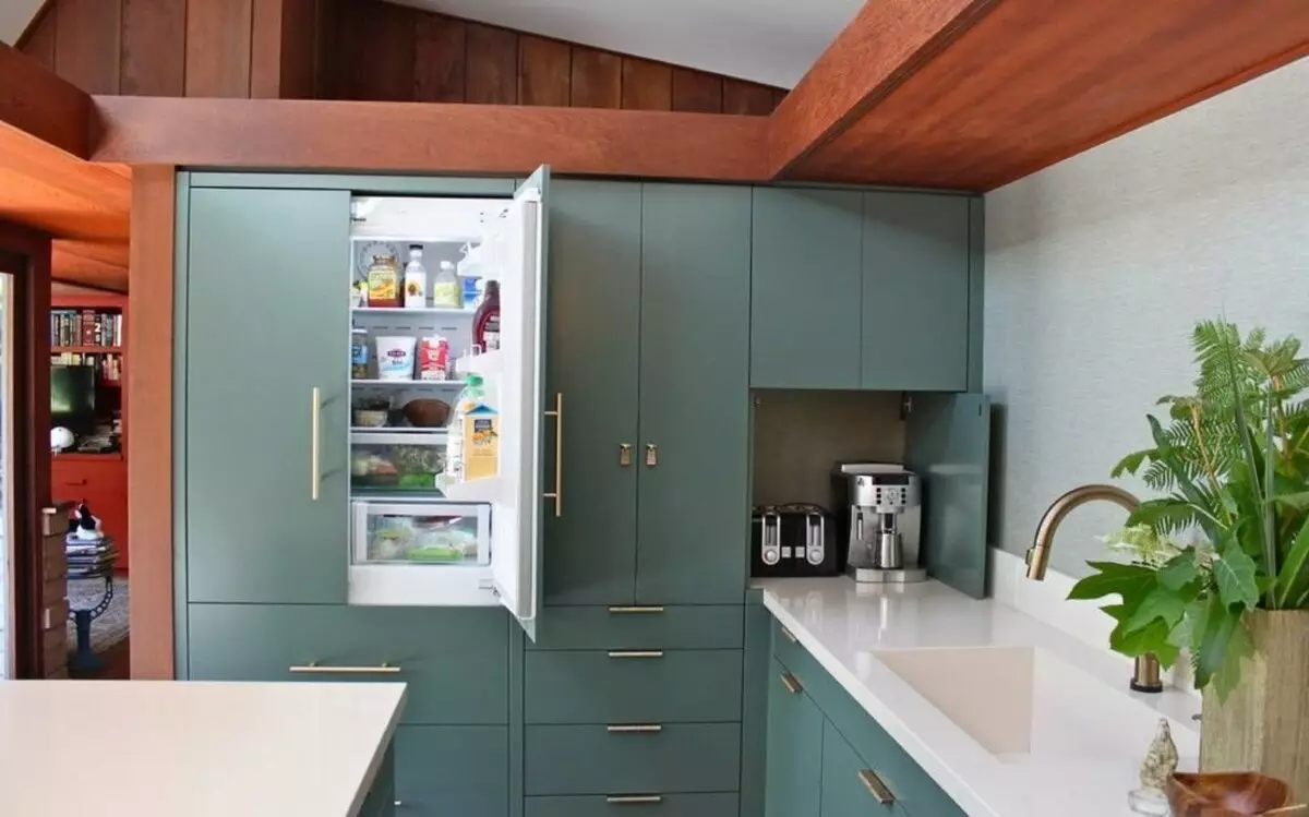 холодильник на кухне дизайн идеи