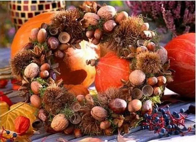 Gagasan kera-karajinan pikeun imah tina buah pir, acorns, cunce, spikelet sareng kado gugur-sifat sanés (28 poto)