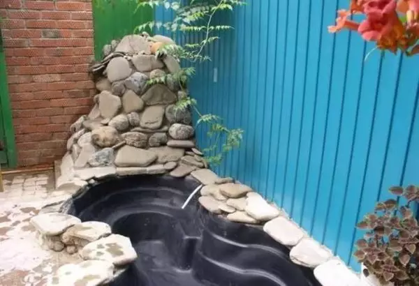 Πώς να φτιάξετε μια λίμνη στο εξοχικό σπίτι, στον κήπο, κοντά στο σπίτι