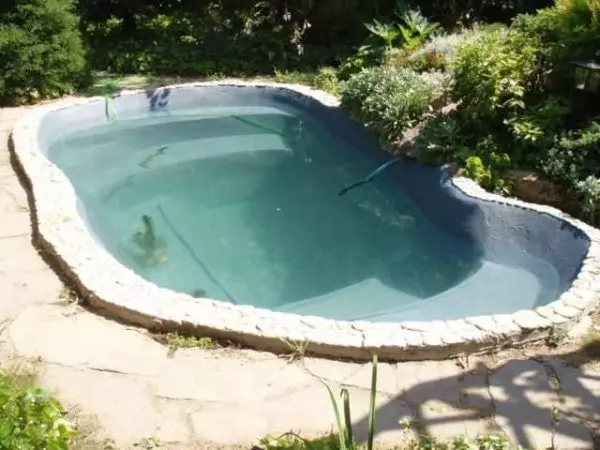 Como fazer uma lagoa na casa de campo, no jardim, perto da casa