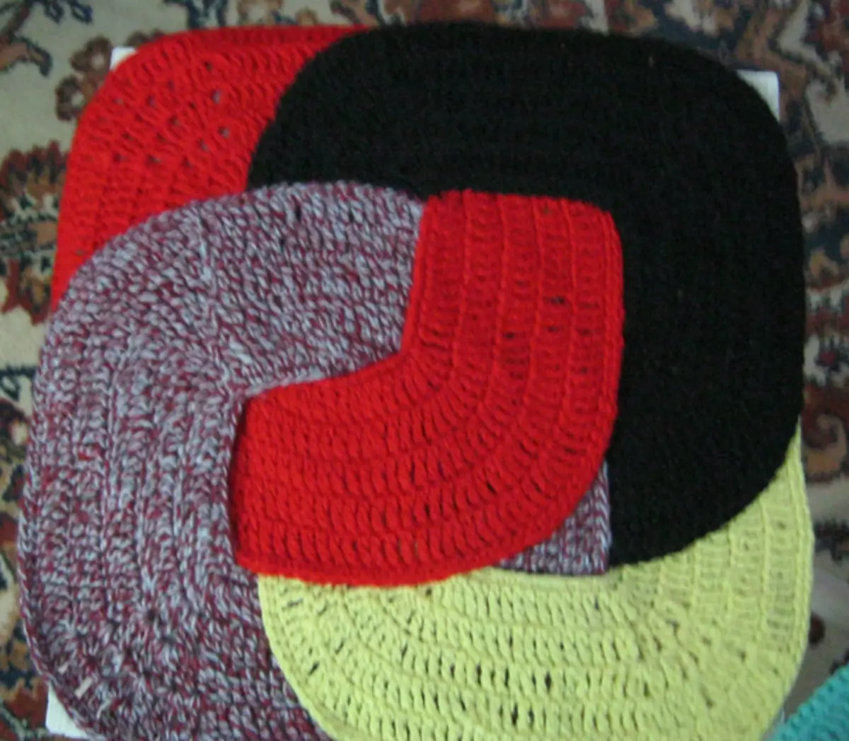 ಮೂಲ knitted Crochet ಮ್ಯಾಟ್ಸ್