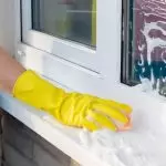 [จะสะอาด!] วิธีการล้างธรณีประตูหน้าต่างพลาสติก?