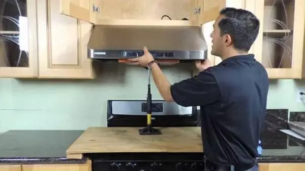 Inštalácia a pripojenie kuchynskej kapoty