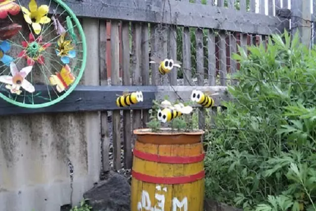 Villercher an Déieren aus Plastiksfläschen mat hiren eegenen Hänn (36 Fotoen)