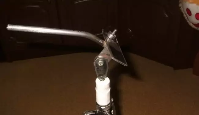 Tripod Homemade untuk kamera atau kamera dengan tangan mereka sendiri (foto, video)