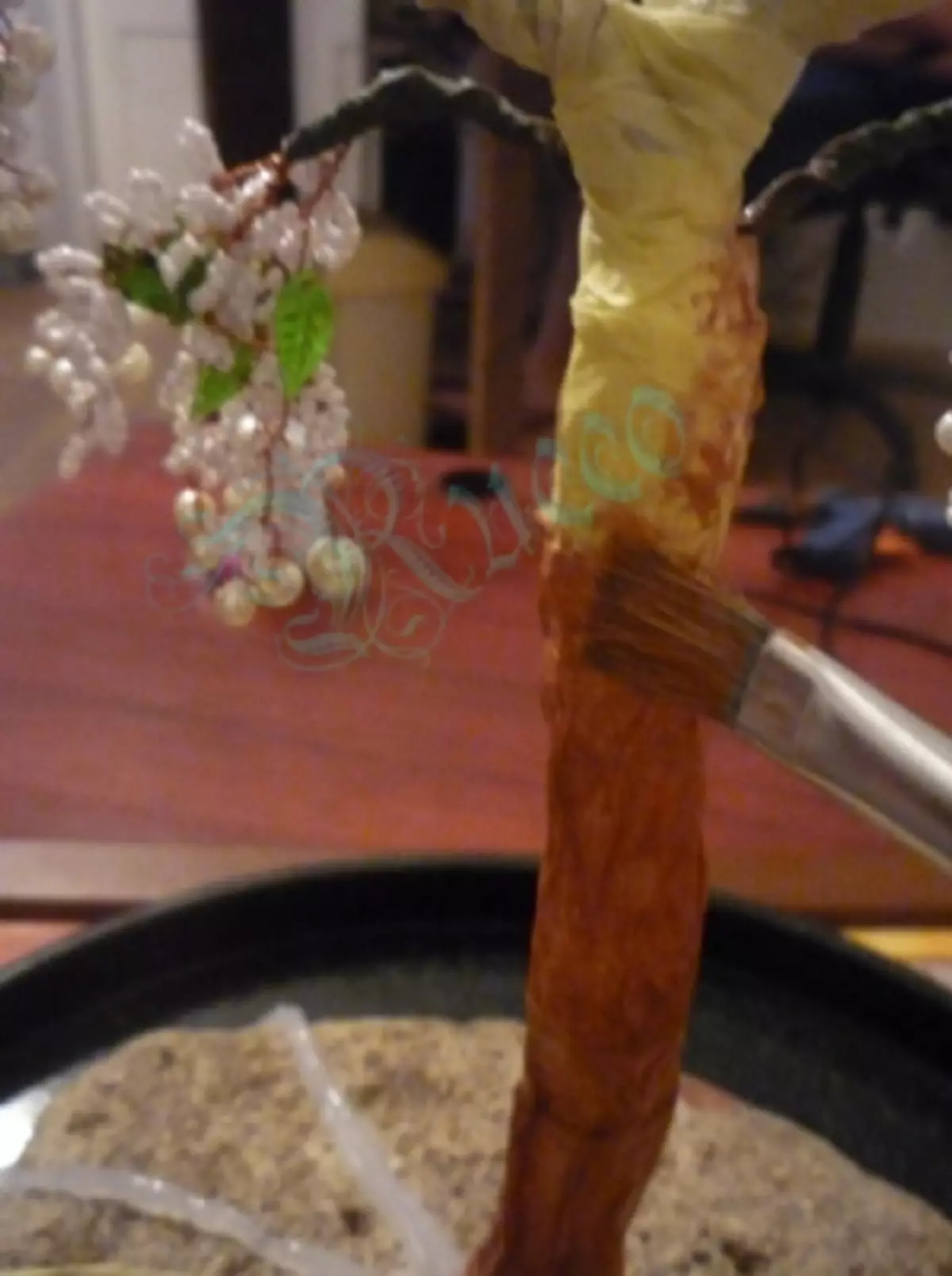 ビーズの木のマスタークラス：織りの藤と真珠の木の写真とビデオ