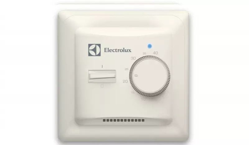 Der Thermostat für einen warmen Boden: Wie und was soll wählen?