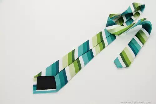 Cravată pentru copii o faci singur