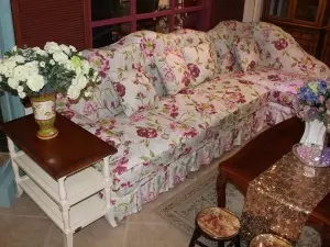 Dīvāna iezīmes Provansas stilā