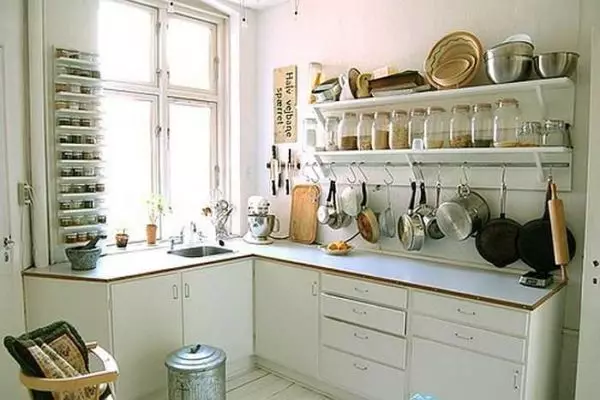 Virtuvės remonto savybės Chruščiove