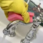 [Bus švarus!] Kaip elgtis su rūdžių vonios kambaryje?