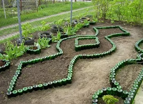 Artesanía para dar botellas de vidro (15 fotos)