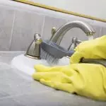 [Bude čistý!] Jak efektivně vyčistit všechny jeřáby v bytě?