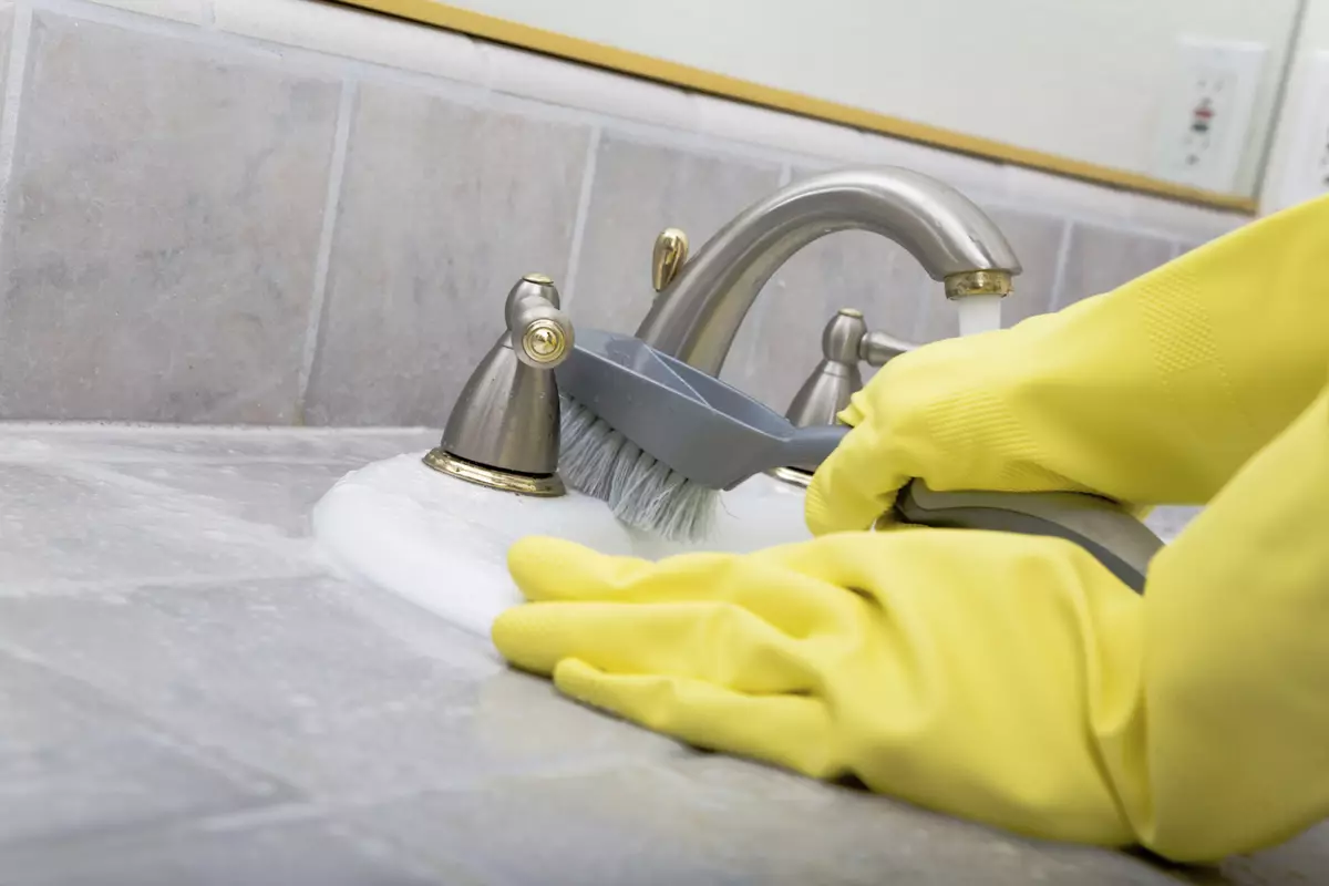 [Pulirà!] Come pulire efficacemente tutte le gru nell'appartamento?