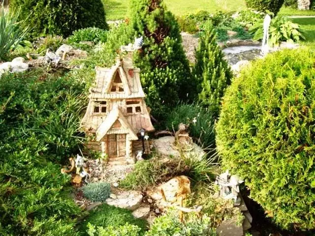 Будиночки для фей, ельфів і гномів в саду на дачі (20 фото)