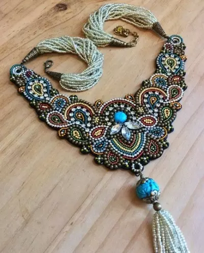 Collier de perles avec des régimes pour débutants: ogalal avec mk et vidéo