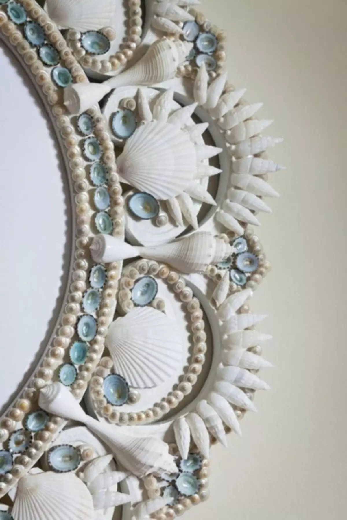 تزئین یک آپارتمان: صنایع دستی از Seashells با دست خود (45 عکس)