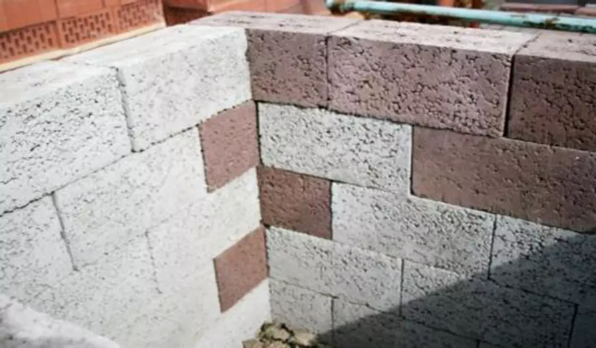 Ikoranabuhanga rya Masonry Inkuta zo muri Ceramzite Blocks Beto